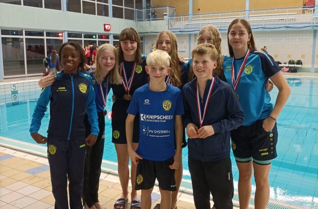 10 podium plaatsen voor Zuiderzeezwemmers